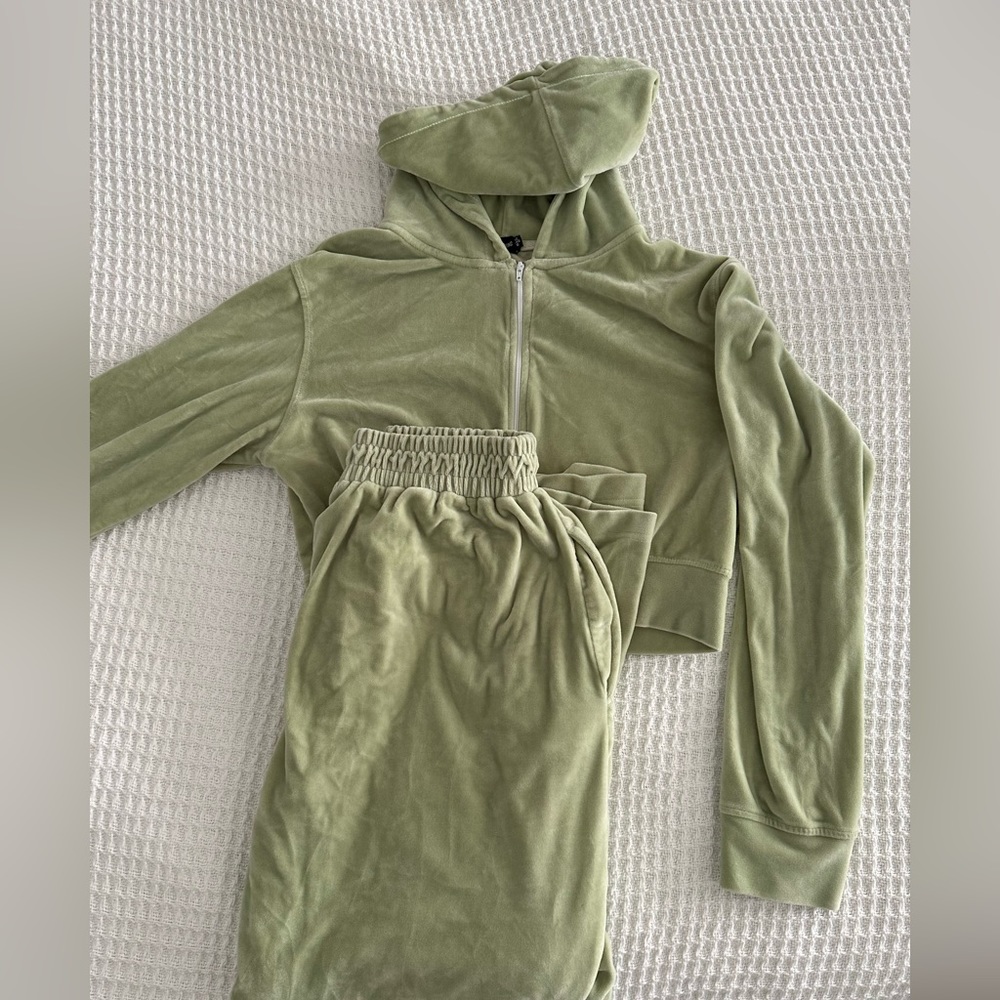 Green Velvet Sweatsuit Set